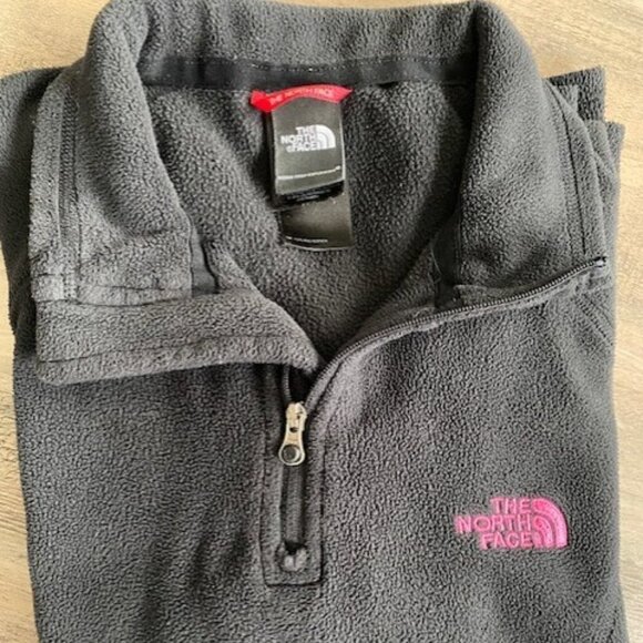 NORTH FACE 1/4 Zip Black Polartec Fleece Pullover Breast Cancer Small - Picture 15 of 16